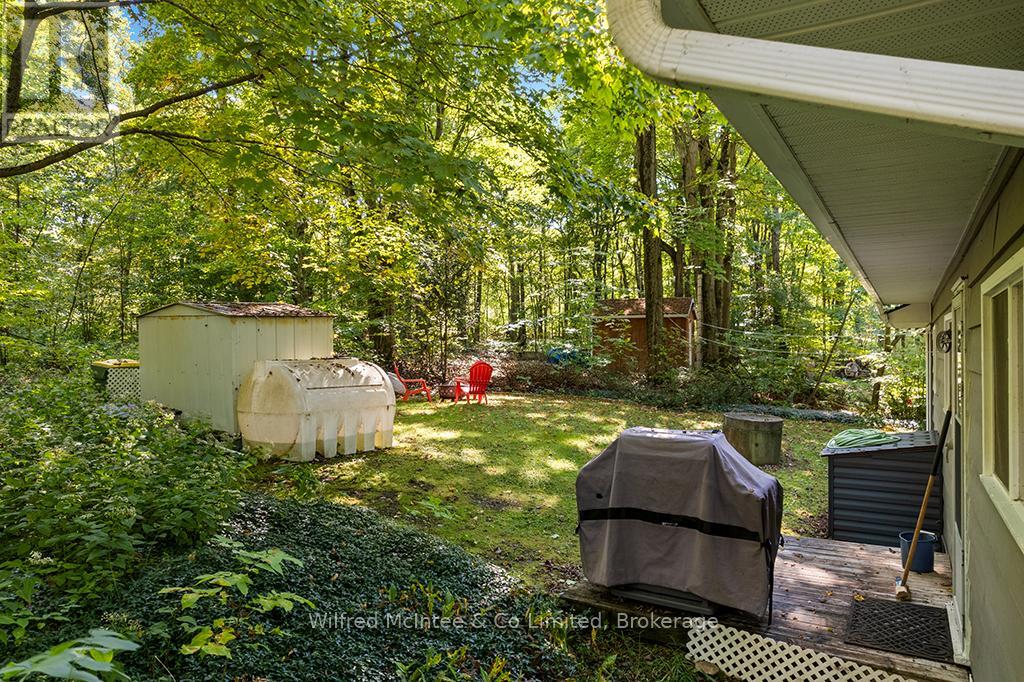 228 Thompson Avenue, Native Leased Lands, Ontario  N0H 2G0 - Photo 15 - X12433318