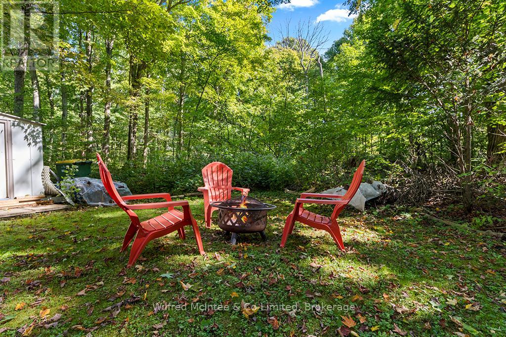 228 Thompson Avenue, Native Leased Lands, Ontario  N0H 2G0 - Photo 20 - X12433318