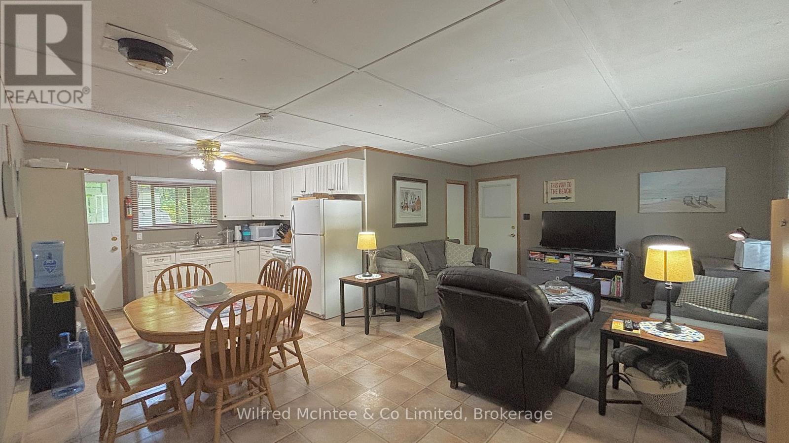 228 Thompson Avenue, Native Leased Lands, Ontario  N0H 2G0 - Photo 28 - X12433318