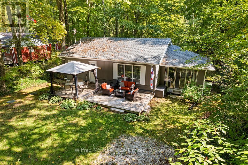 228 Thompson Avenue, Native Leased Lands, Ontario  N0H 2G0 - Photo 3 - X12433318