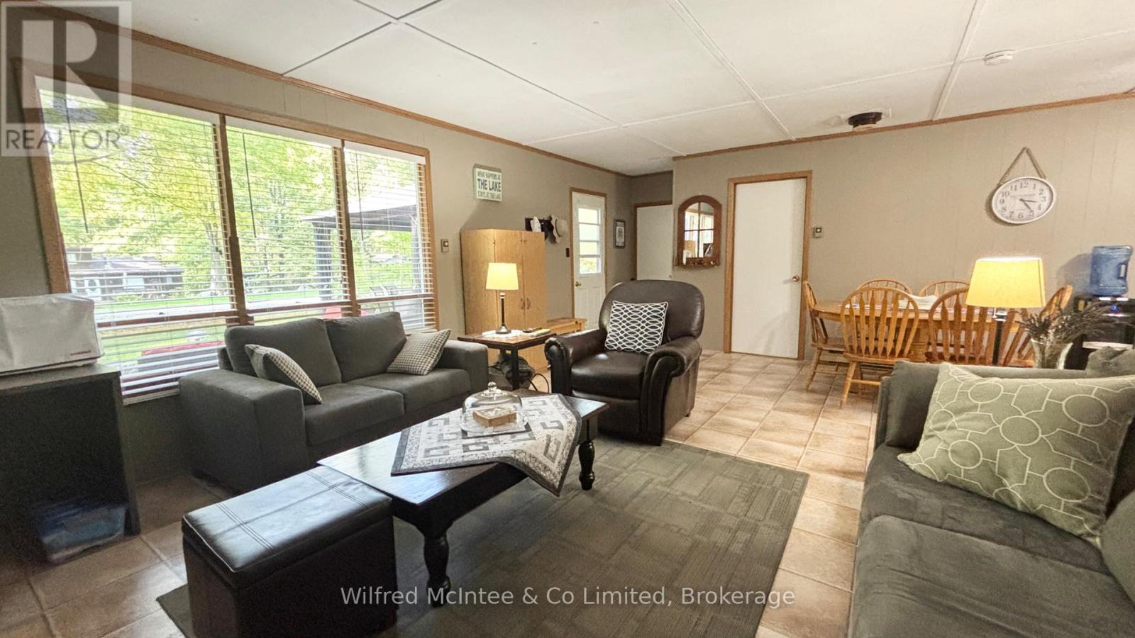 228 Thompson Avenue, Native Leased Lands, Ontario  N0H 2G0 - Photo 32 - X12433318