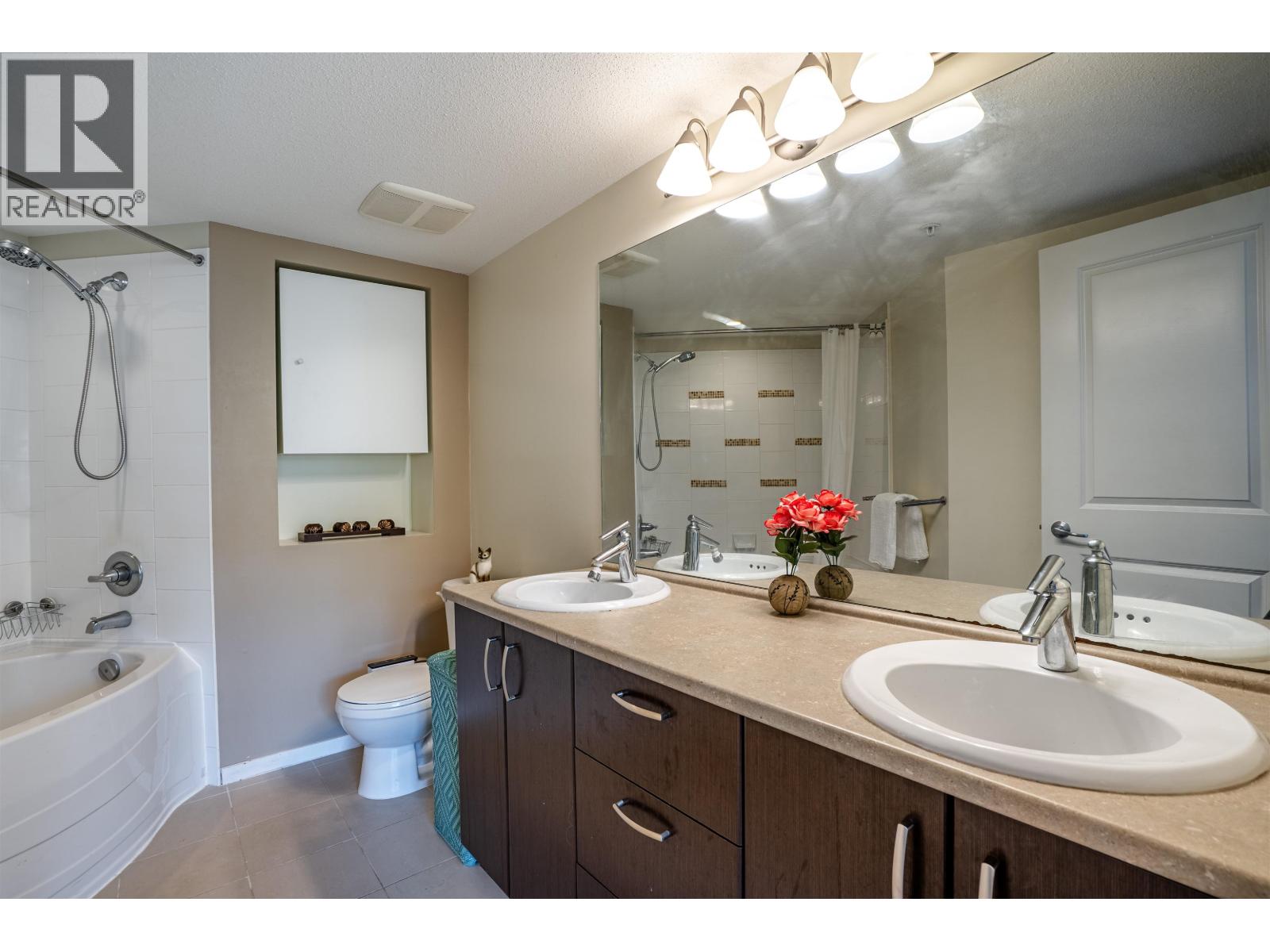 Lorem Ipsum Dolor Sit Amet, Consec, Coquitlam, British Columbia  V3E  - Photo 15 - DEMO28926743