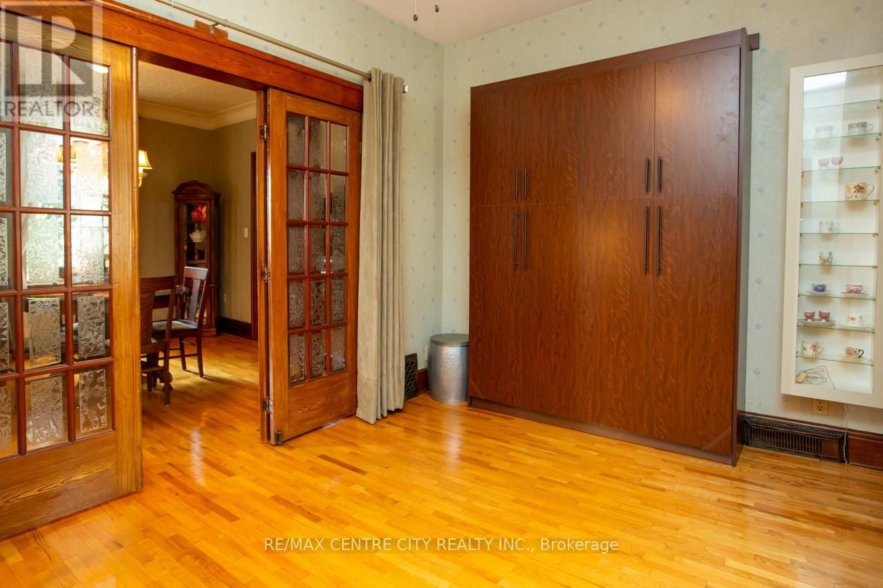 164 Woodstock Street N, East Zorra-Tavistock, Ontario  N0B 2R0 - Photo 23 - X12433320