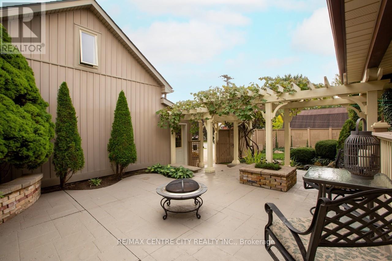 164 Woodstock Street N, East Zorra-Tavistock, Ontario  N0B 2R0 - Photo 42 - X12433320