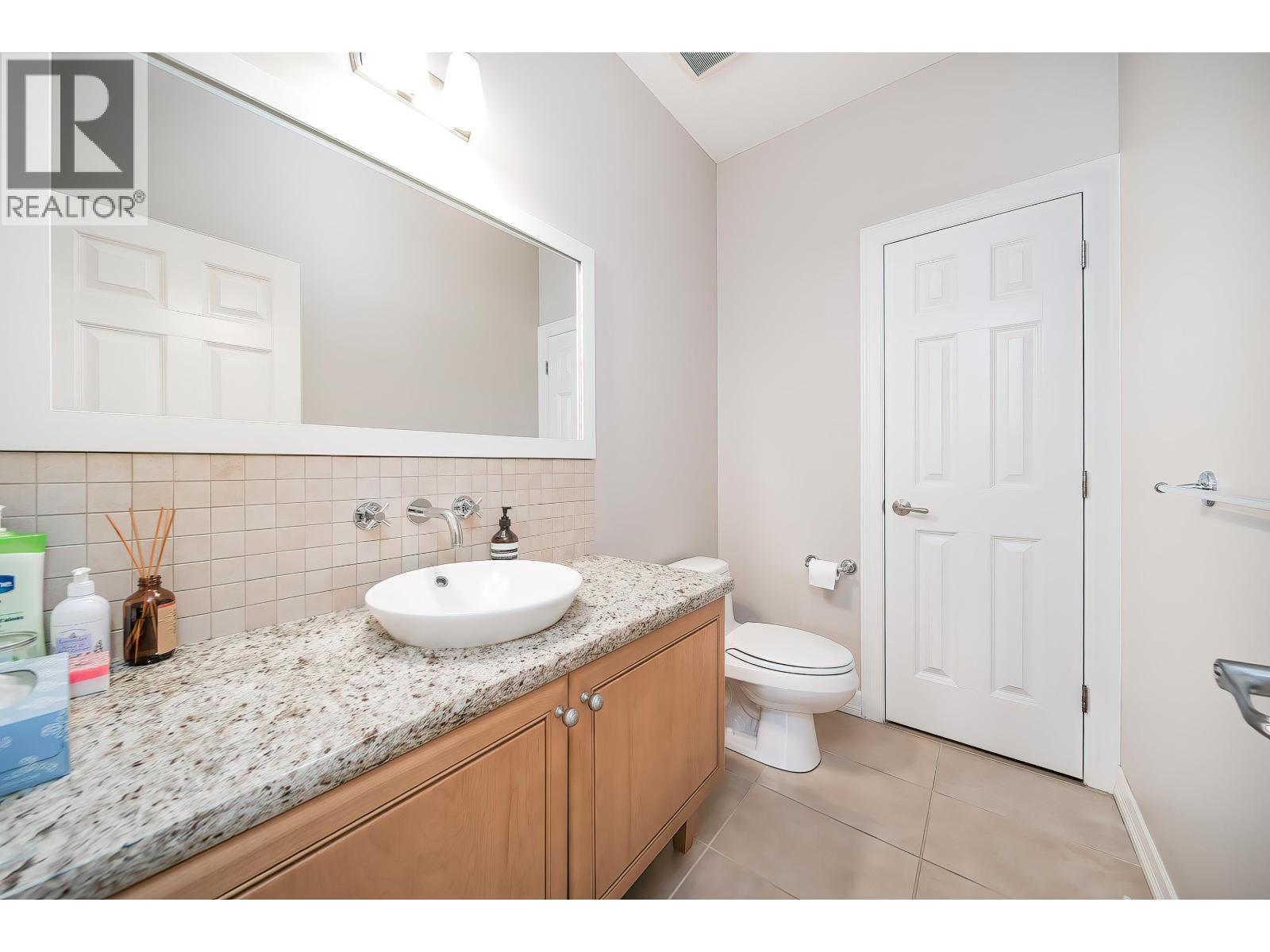 6291 Semlin Court, Richmond, British Columbia  V7C 5S3 - Photo 5 - R3053268