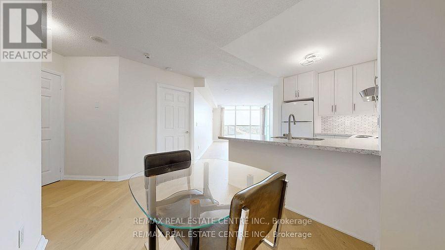 613 - 220 Forum Drive, Mississauga, Ontario  L4Z 4K1 - Photo 10 - W12433261