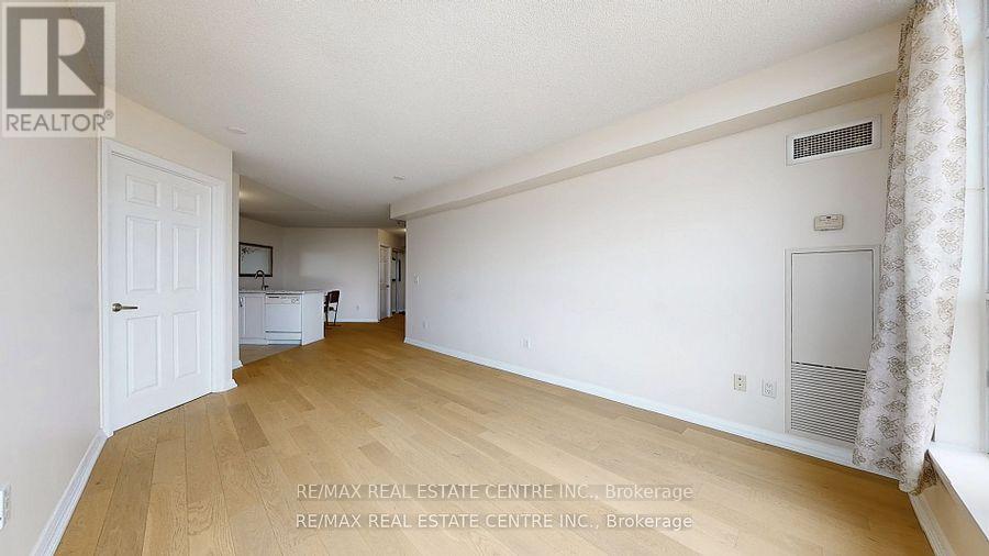 613 - 220 Forum Drive, Mississauga, Ontario  L4Z 4K1 - Photo 8 - W12433261