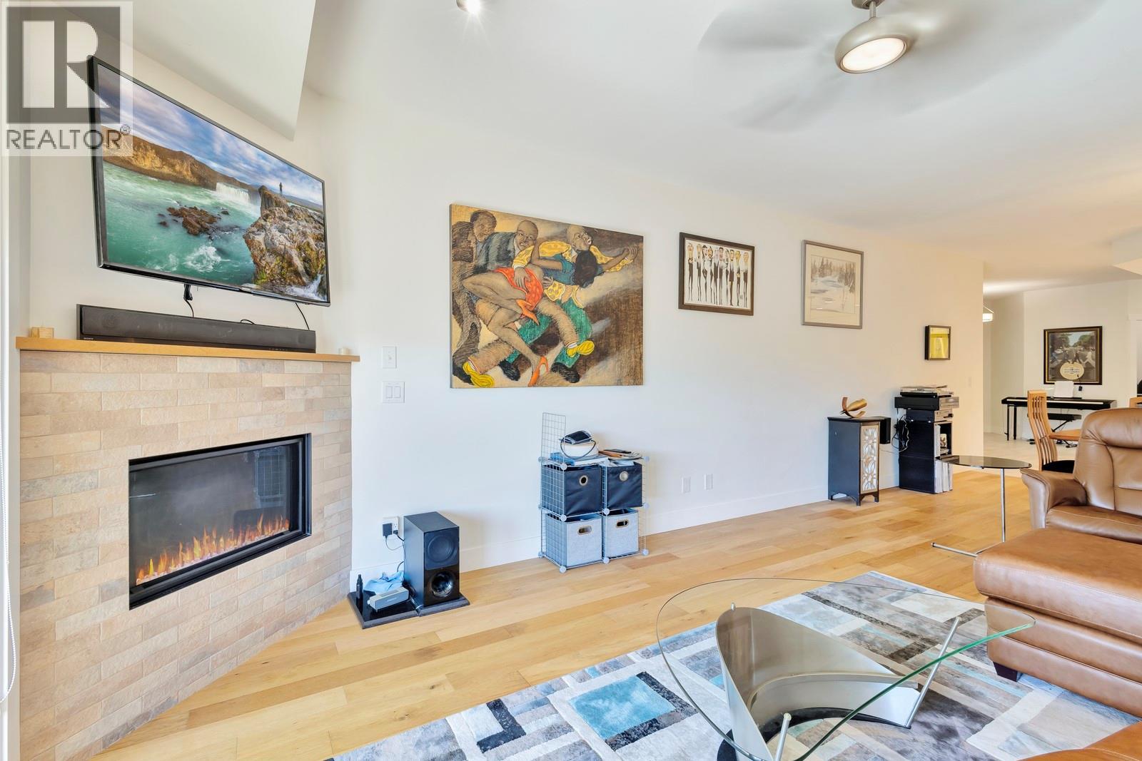 3865 Truswell Road Unit# 305, Kelowna, British Columbia  V1W 3K9 - Photo 8 - 10362977