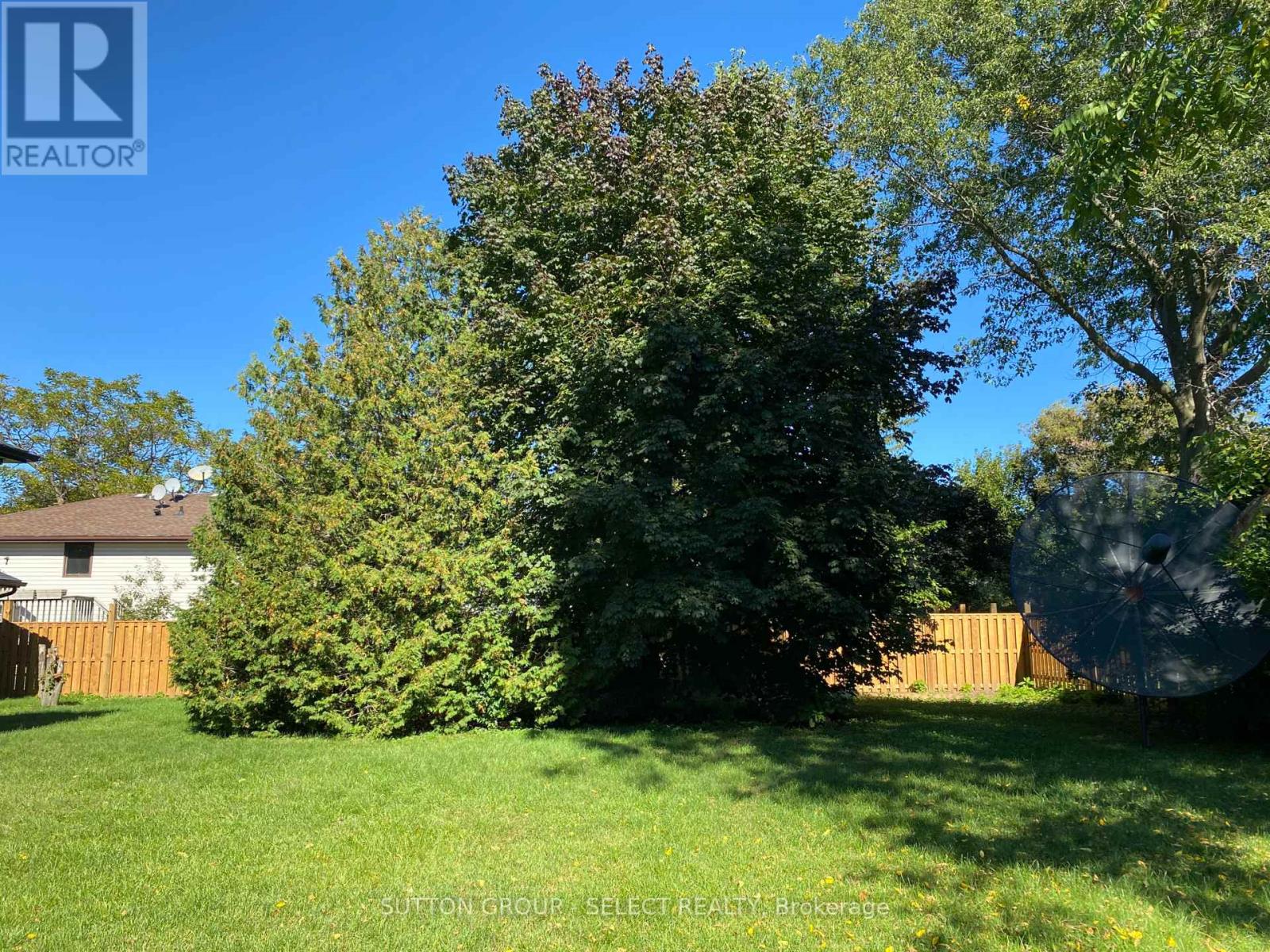 8579 Glendon Drive, Strathroy-Caradoc, Ontario  N0L 1W0 - Photo 28 - X12432502