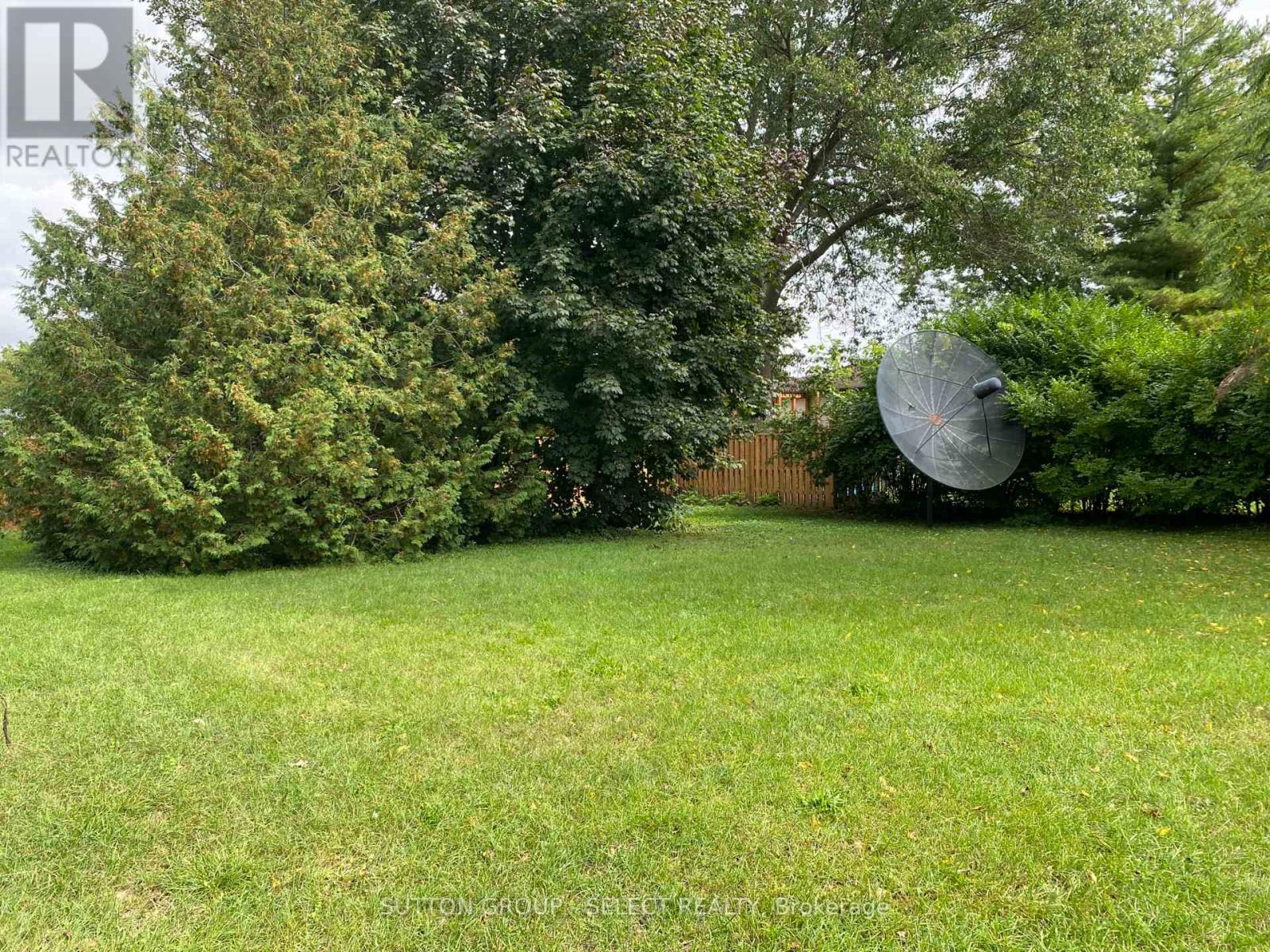 8579 Glendon Drive, Strathroy-Caradoc, Ontario  N0L 1W0 - Photo 30 - X12432502