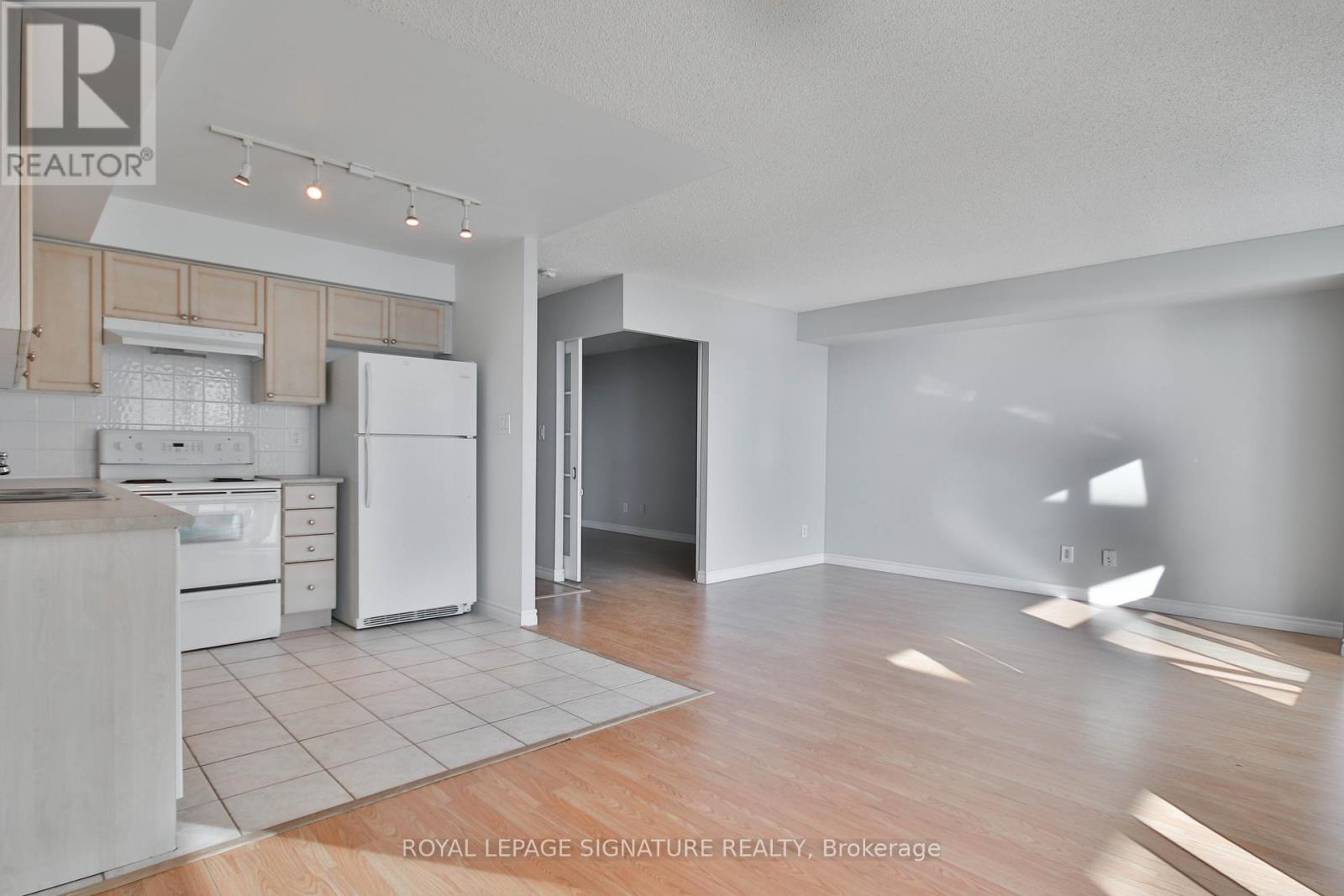 502 - 410 Queens Quay W, Toronto, Ontario  M5V 3T1 - Photo 12 - C12433285
