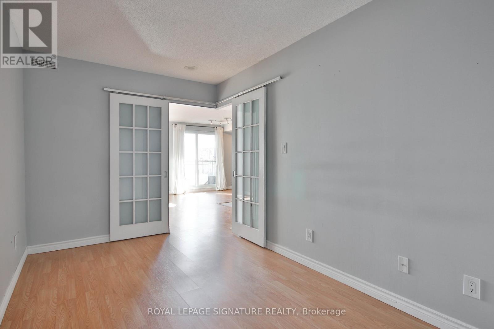 502 - 410 Queens Quay W, Toronto, Ontario  M5V 3T1 - Photo 13 - C12433285