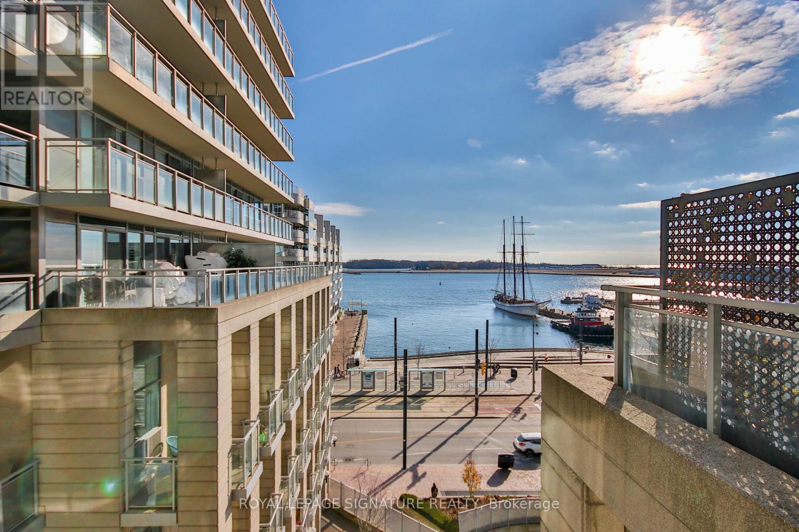 502 - 410 Queens Quay W, Toronto, Ontario  M5V 3T1 - Photo 19 - C12433285