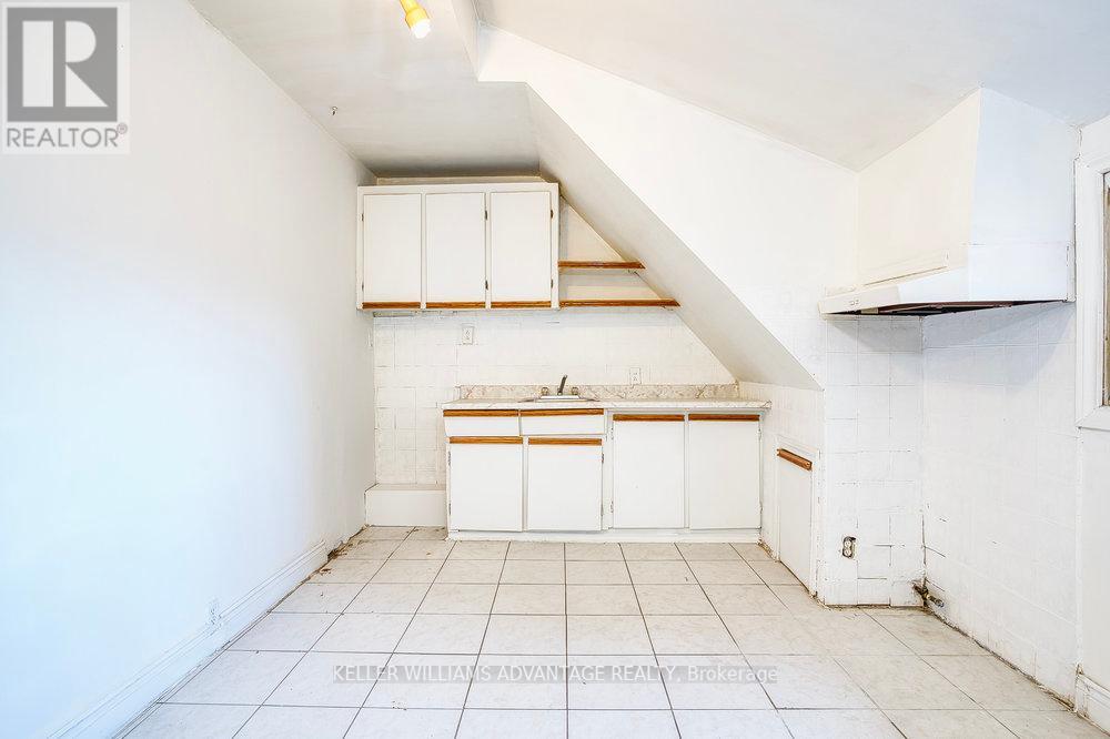 195-197 Dovercourt Road, Toronto, Ontario  M6J 3C7 - Photo 22 - C12433317
