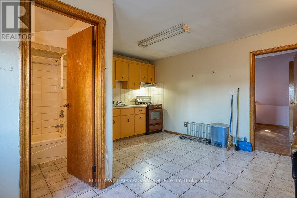 195-197 Dovercourt Road, Toronto, Ontario  M6J 3C7 - Photo 44 - C12433317