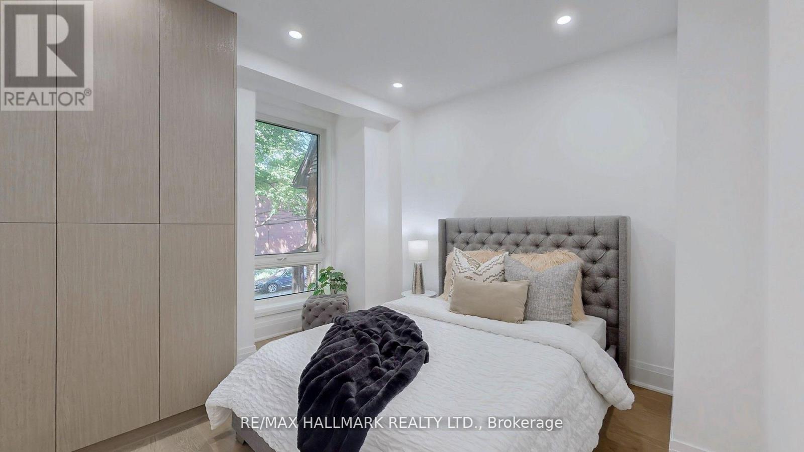 755 Manning Avenue, Toronto, Ontario  M6G 2W5 - Photo 13 - C12433331