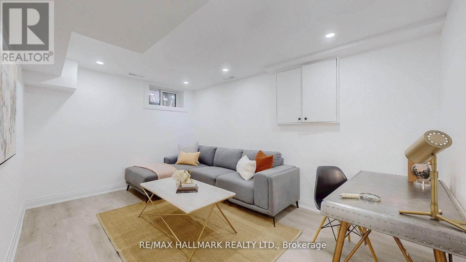 755 Manning Avenue, Toronto, Ontario  M6G 2W5 - Photo 24 - C12433331