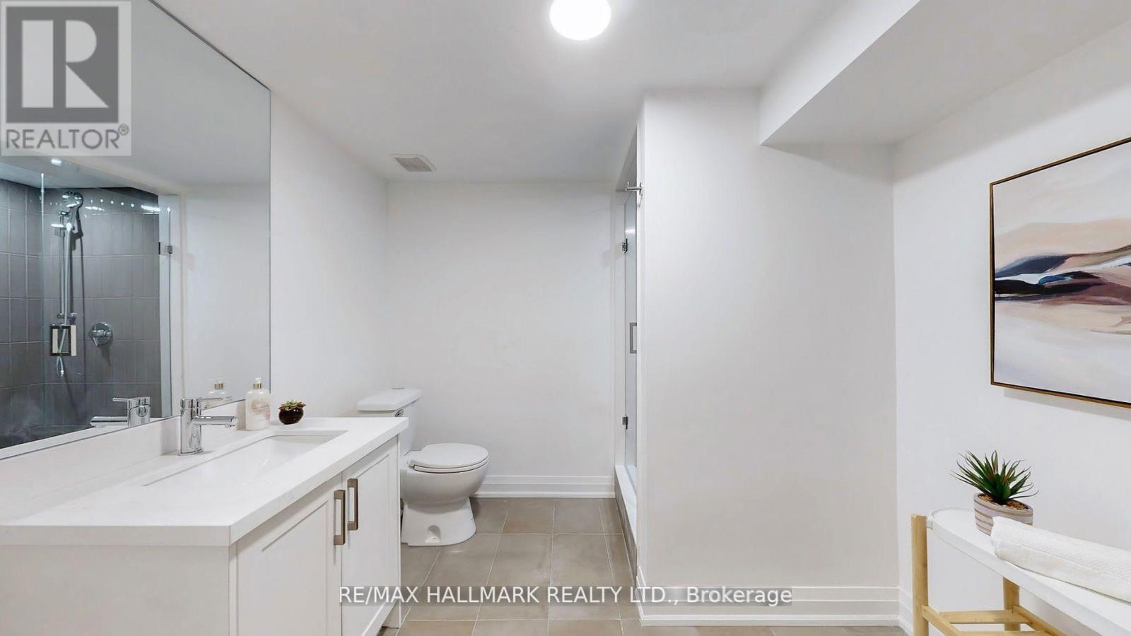 755 Manning Avenue, Toronto, Ontario  M6G 2W5 - Photo 28 - C12433331