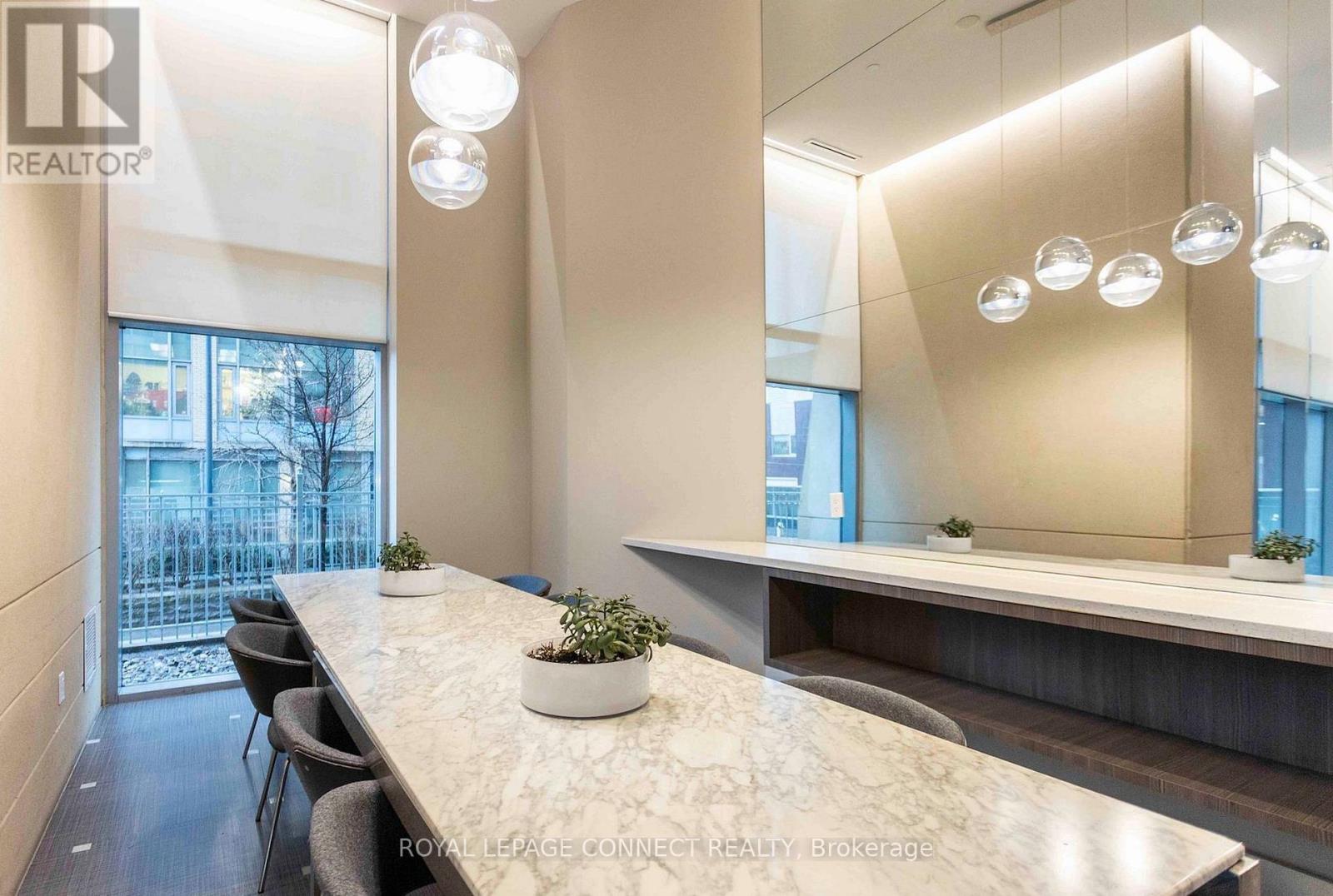 812 - 500 Sherbourne Street, Toronto, Ontario  M4X 1L1 - Photo 4 - C12433335