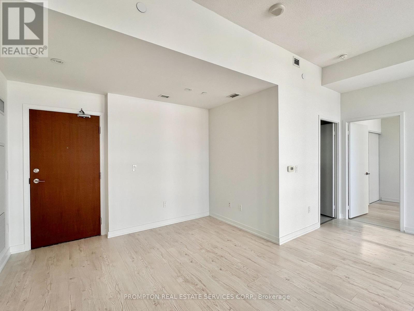 907 - 117 Mcmahon Drive, Toronto, Ontario  M2K 2X9 - Photo 10 - C12433338
