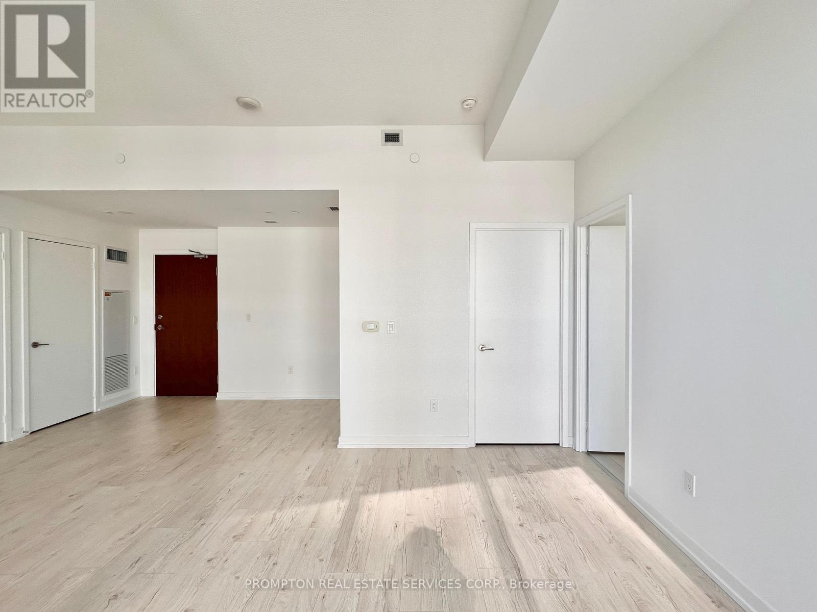 907 - 117 Mcmahon Drive, Toronto, Ontario  M2K 2X9 - Photo 14 - C12433338