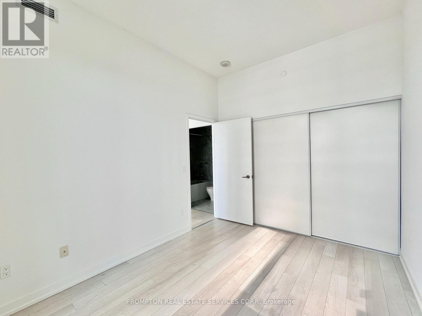 907 - 117 Mcmahon Drive, Toronto, Ontario  M2K 2X9 - Photo 16 - C12433338