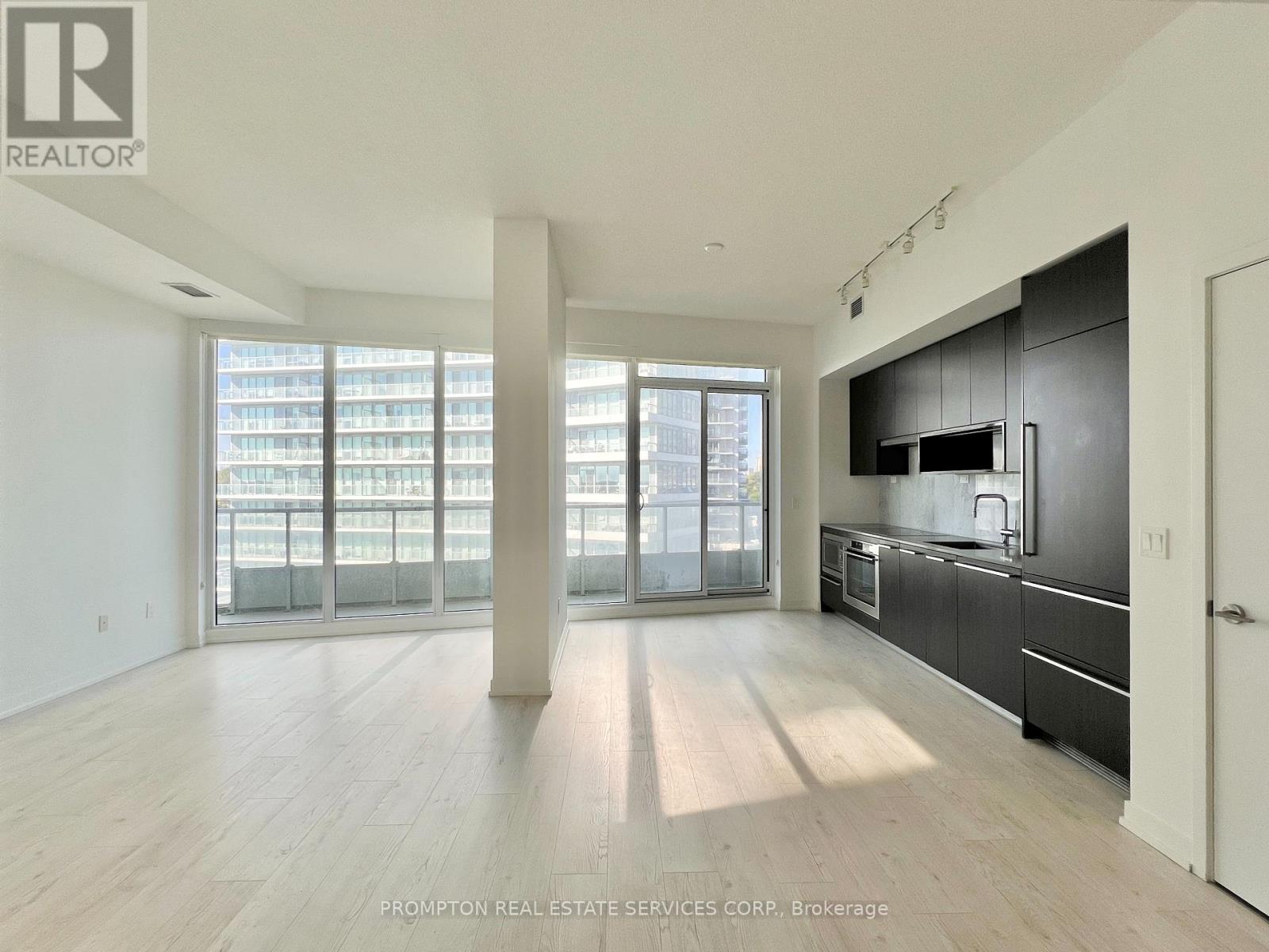 907 - 117 Mcmahon Drive, Toronto, Ontario  M2K 2X9 - Photo 2 - C12433338