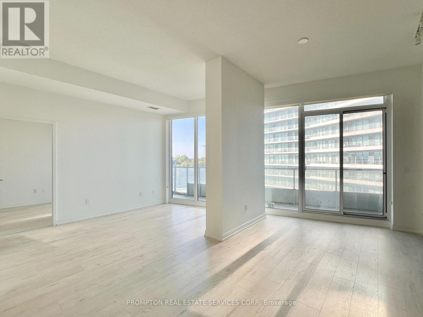 907 - 117 Mcmahon Drive, Toronto, Ontario  M2K 2X9 - Photo 5 - C12433338