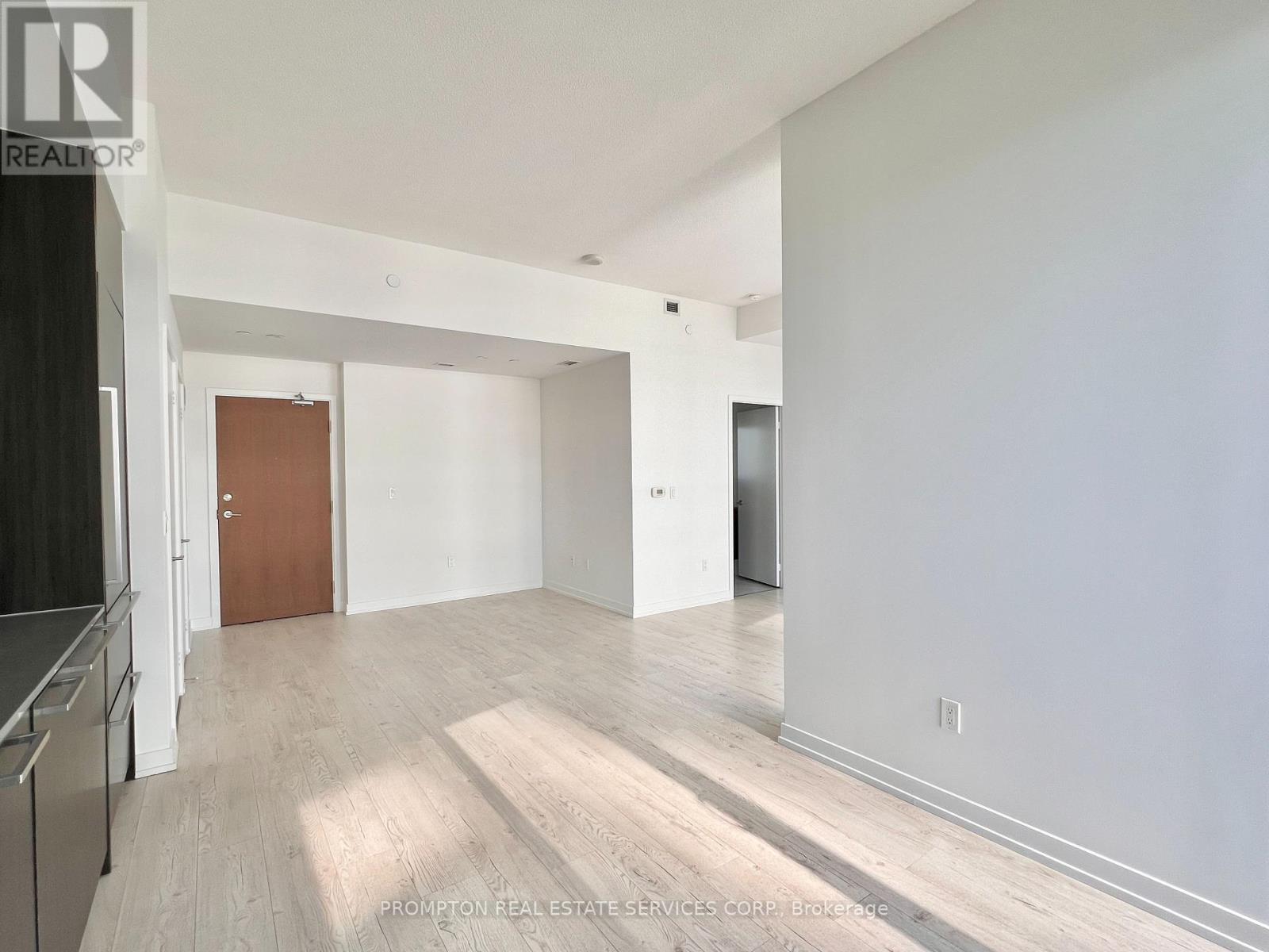 907 - 117 Mcmahon Drive, Toronto, Ontario  M2K 2X9 - Photo 9 - C12433338