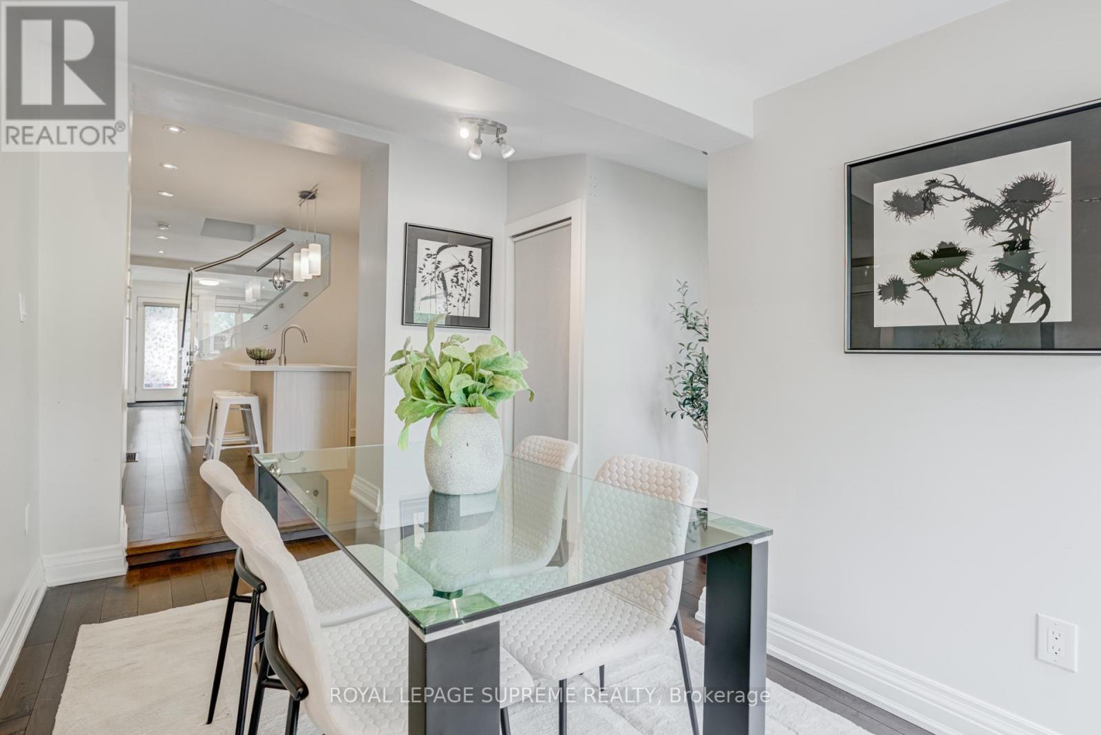 313 Cedarvale Avenue, Toronto, Ontario  M4C 4K3 - Photo 11 - E12433339