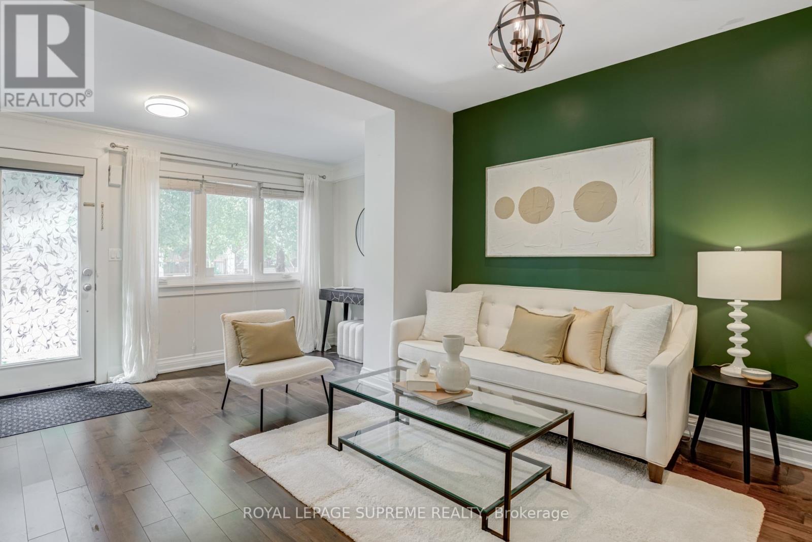 313 Cedarvale Avenue, Toronto, Ontario  M4C 4K3 - Photo 5 - E12433339