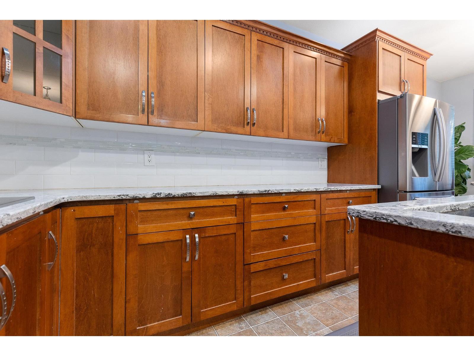 5386 Chinook Street, Sardis South, Chilliwack, British Columbia  V2R 0A6 - Photo 12 - R3053152