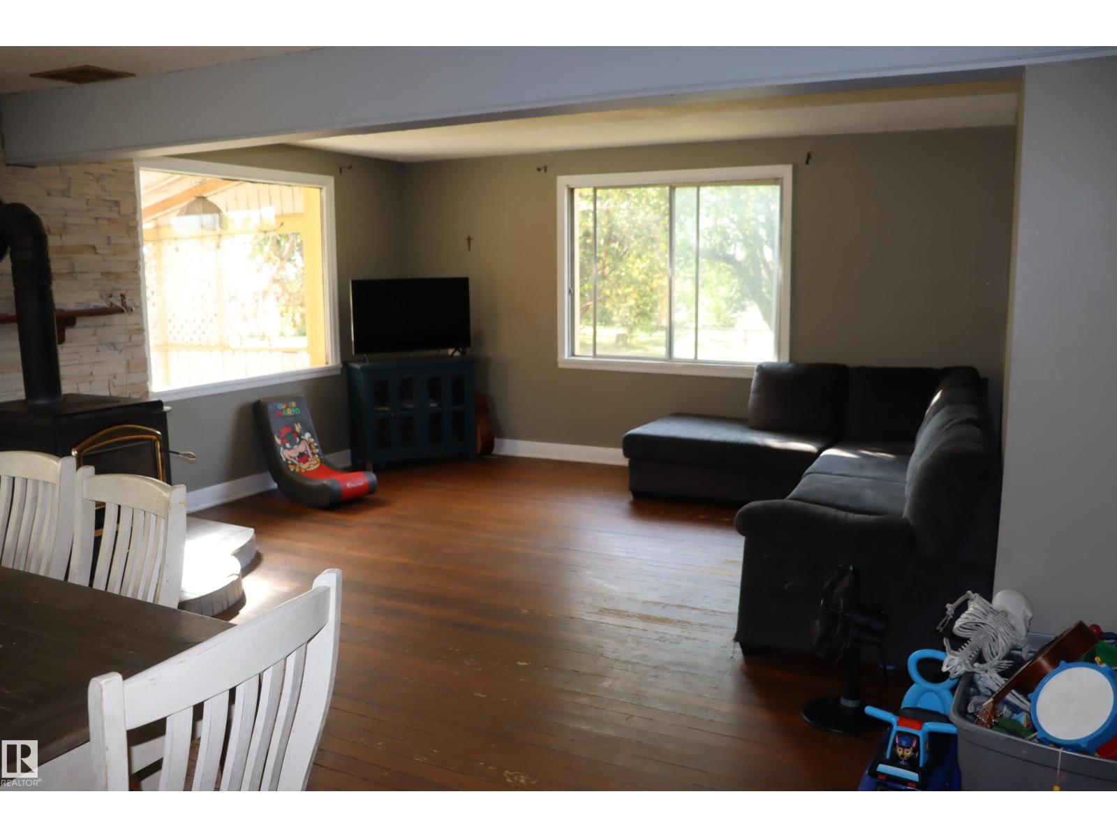 243066 Twp. Rd. 464, Rural Wetaskiwin County, Alberta  T9A 2G3 - Photo 9 - E4457614