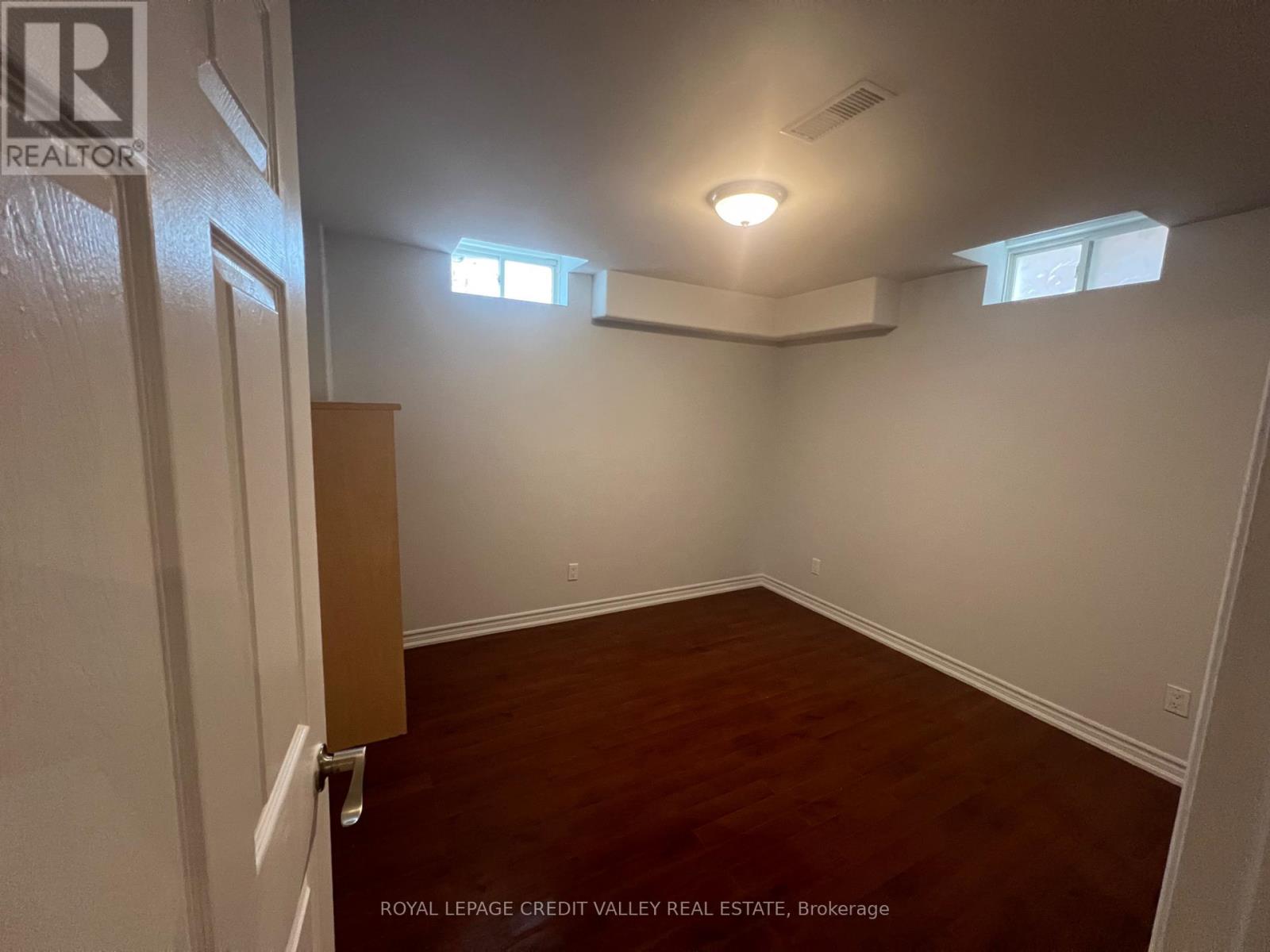 Bsmt - 7 Albright Road, Brampton, Ontario  L6X 5C8 - Photo 7 - W12433209