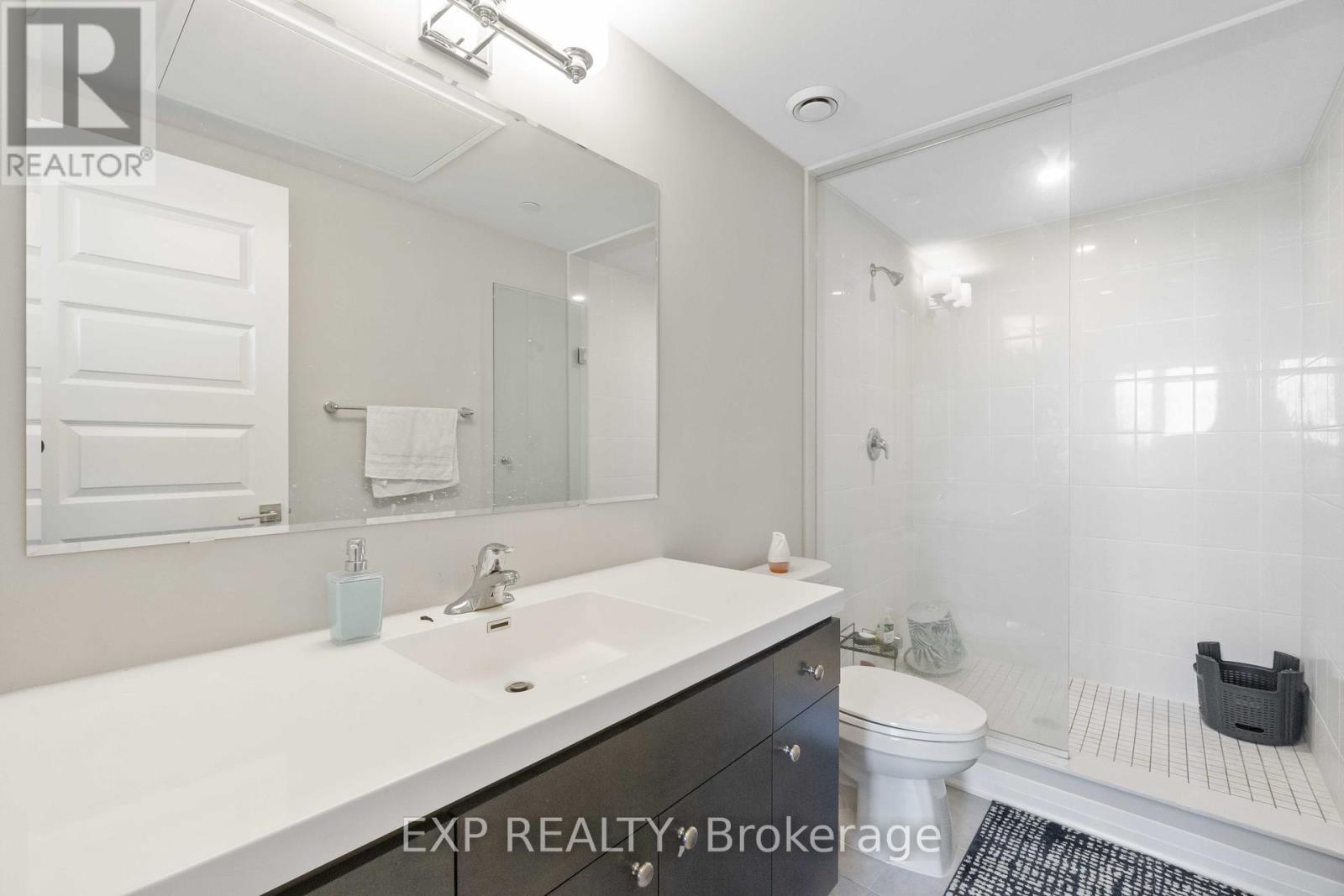 610 - 58 Adam Sellers Street, Markham, Ontario  L6B 1P5 - Photo 8 - N12433344