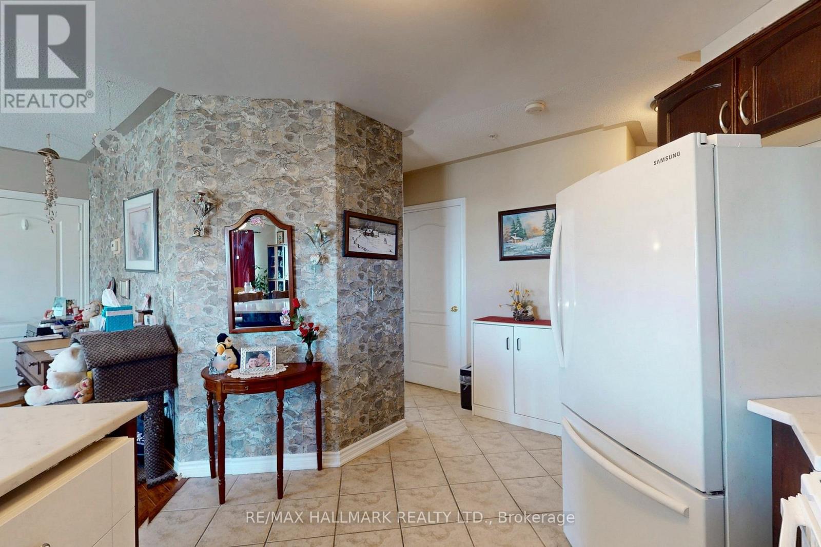 301 - 112 Simcoe Road, Bradford West Gwillimbury, Ontario  L3Z 1Y2 - Photo 15 - N12433354
