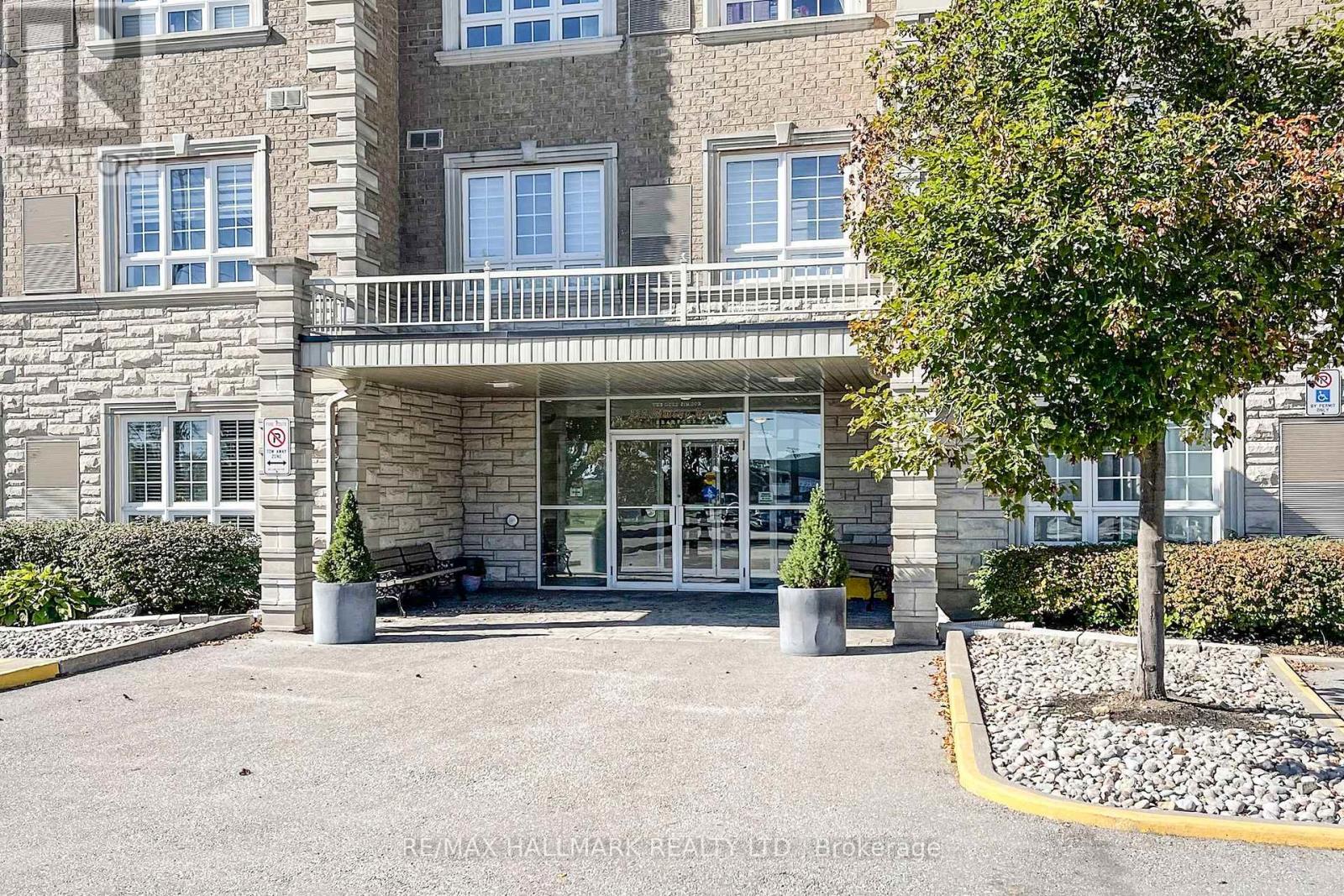 301 - 112 Simcoe Road, Bradford West Gwillimbury, Ontario  L3Z 1Y2 - Photo 2 - N12433354