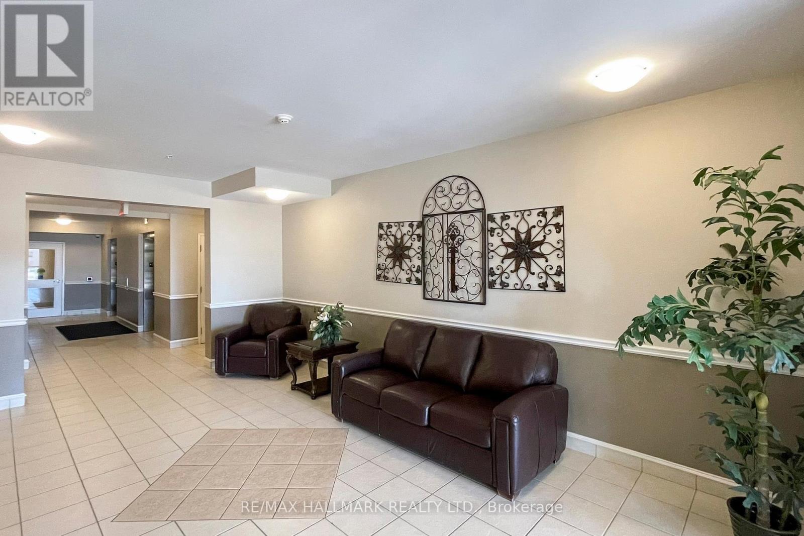 301 - 112 Simcoe Road, Bradford West Gwillimbury, Ontario  L3Z 1Y2 - Photo 23 - N12433354
