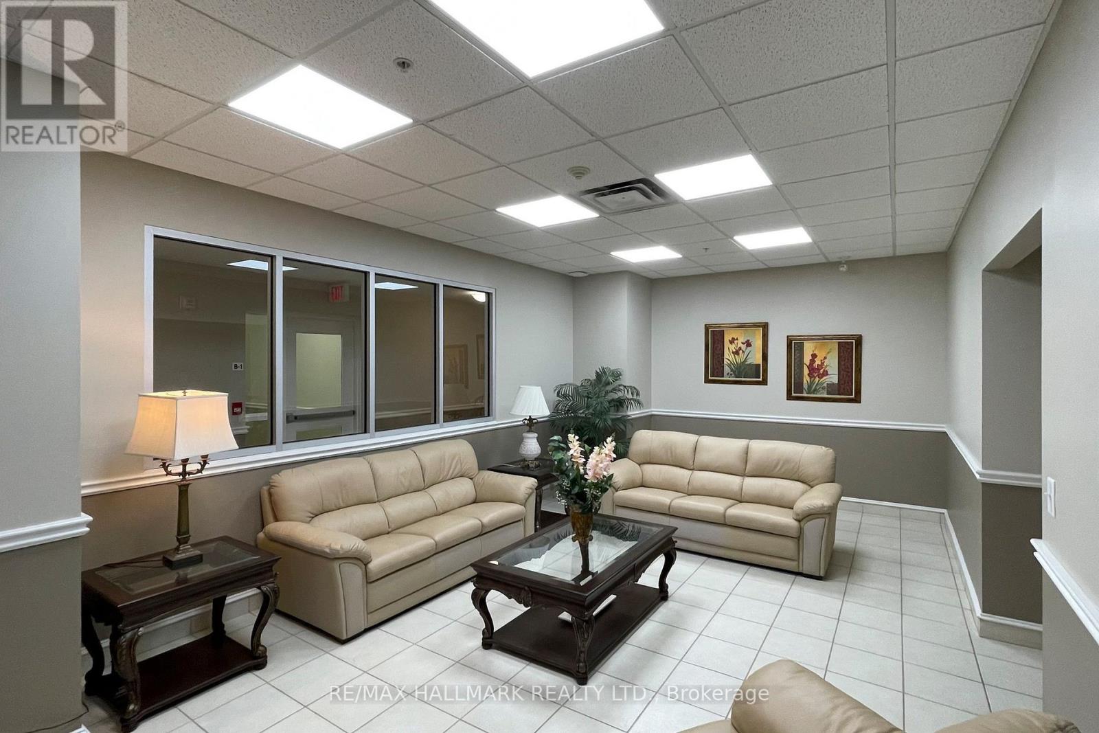 301 - 112 Simcoe Road, Bradford West Gwillimbury, Ontario  L3Z 1Y2 - Photo 24 - N12433354