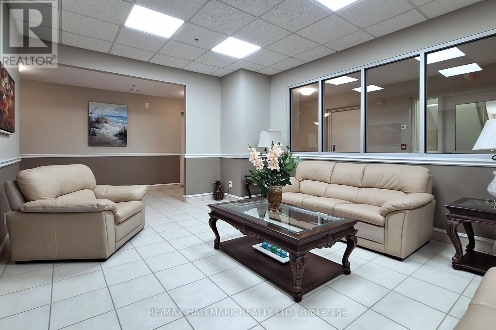 301 - 112 Simcoe Road, Bradford West Gwillimbury, Ontario  L3Z 1Y2 - Photo 25 - N12433354