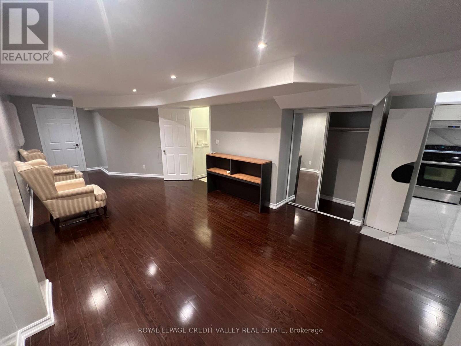 Bsmt - 7 Albright Road, Brampton, Ontario  L6X 5C8 - Photo 6 - W12433209