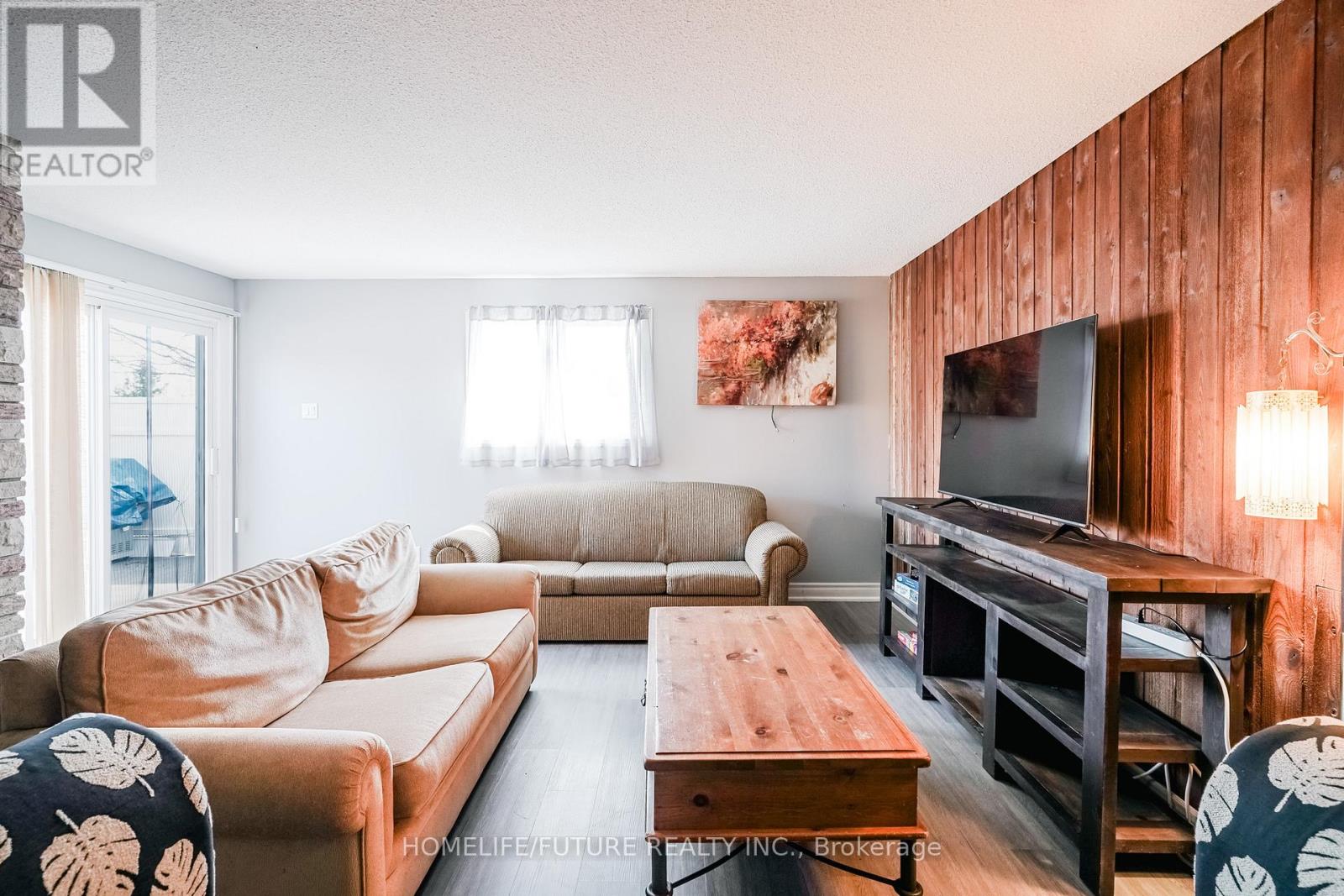 1200 Mosley Street, Wasaga Beach, Ontario  L9Z 2E7 - Photo 13 - S12433311