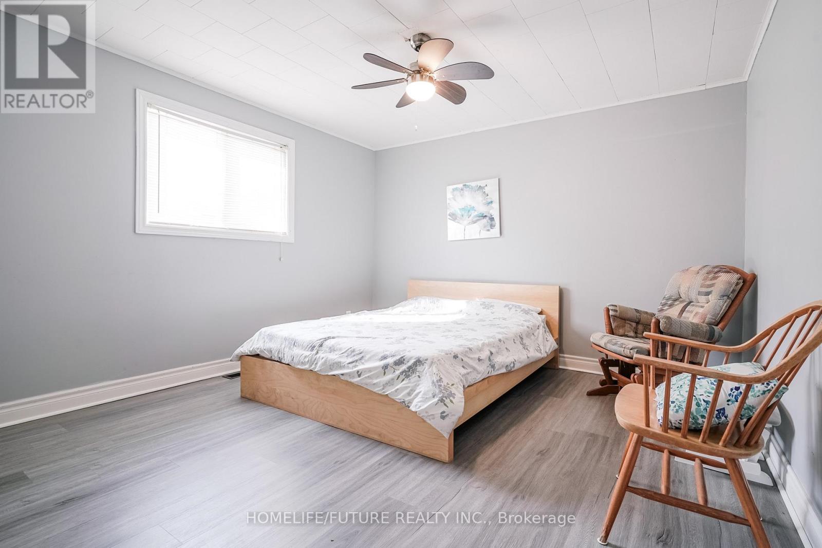 1200 Mosley Street, Wasaga Beach, Ontario  L9Z 2E7 - Photo 18 - S12433311
