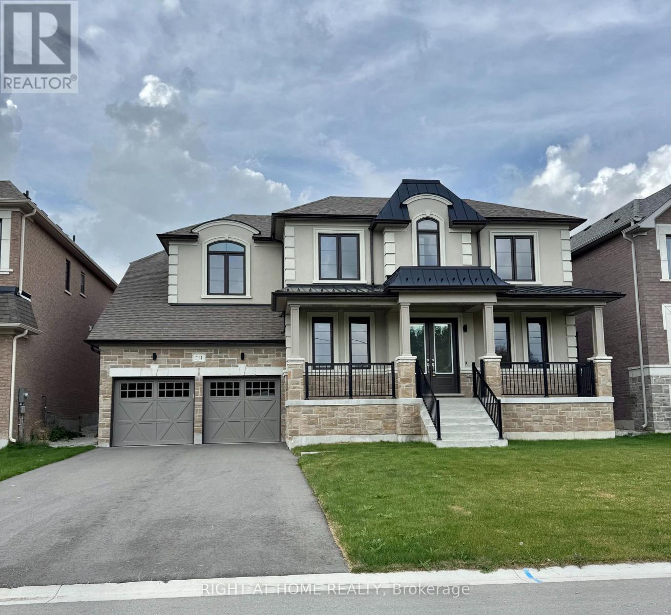 211 SUTHERLAND STREET S, Clearview, Ontario