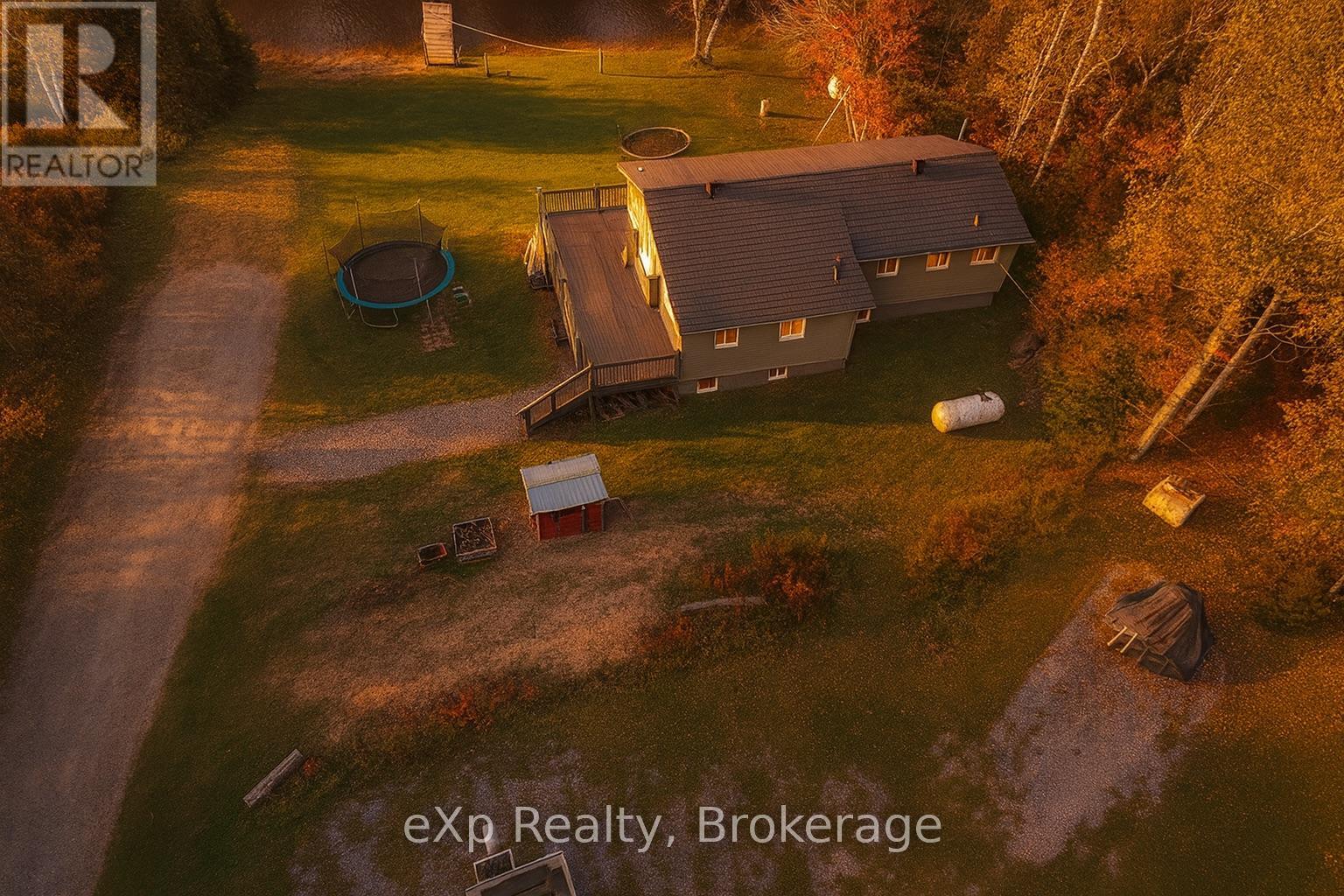 249 River Drive, Burk's Falls, Ontario  P0A 1C0 - Photo 2 - X12401928