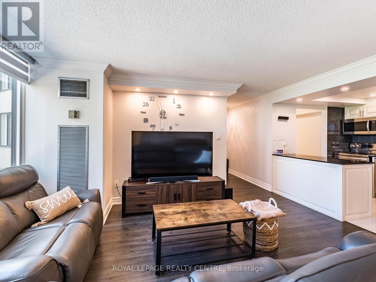 709 - 1320 Mississauga Valley Boulevard, Mississauga, Ontario  L5A 3R6 - Photo 11 - W12433330