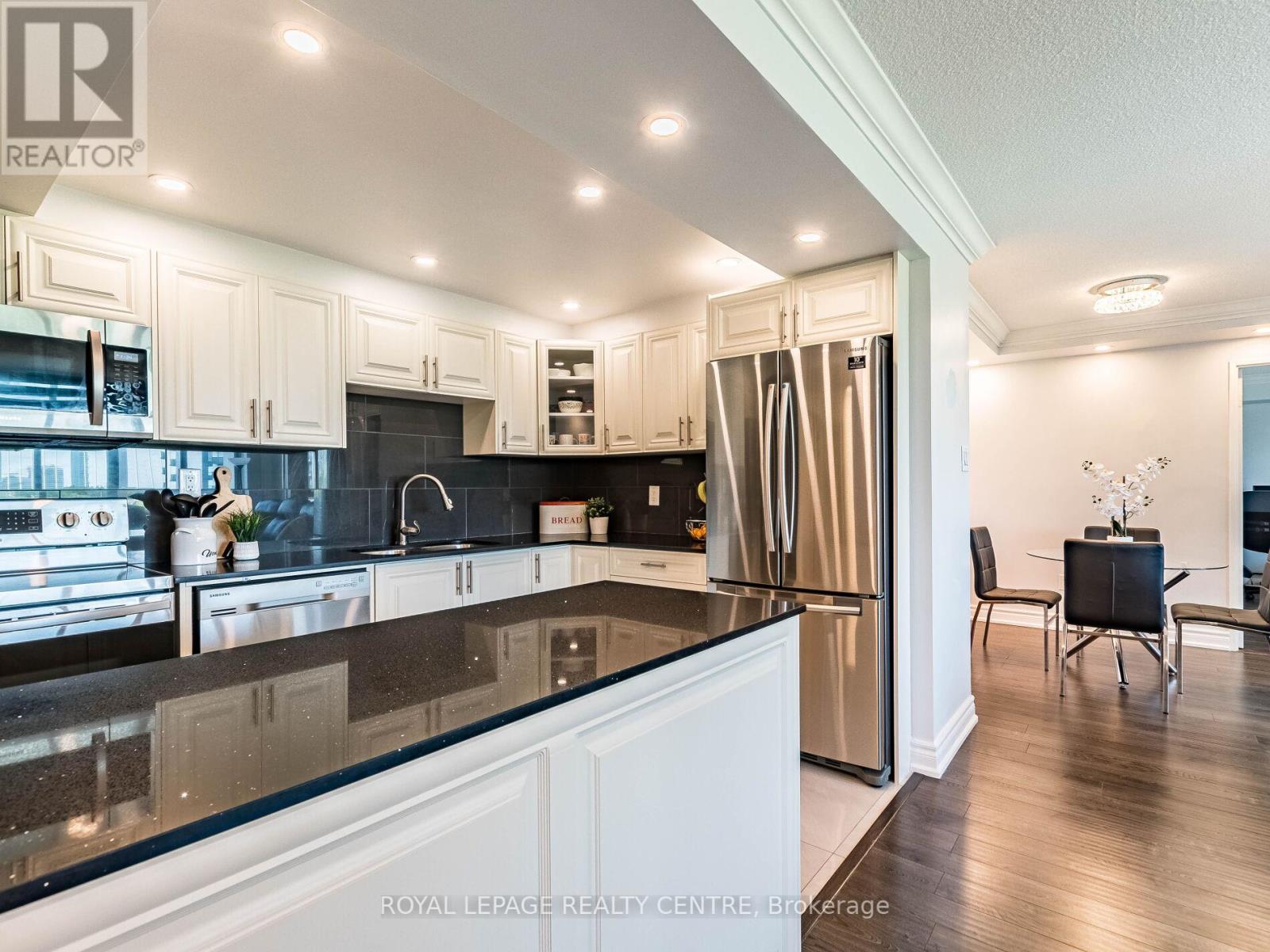 709 - 1320 Mississauga Valley Boulevard, Mississauga, Ontario  L5A 3R6 - Photo 16 - W12433330