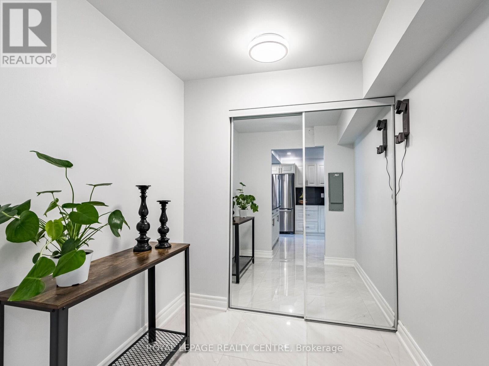 709 - 1320 Mississauga Valley Boulevard, Mississauga, Ontario  L5A 3R6 - Photo 28 - W12433330