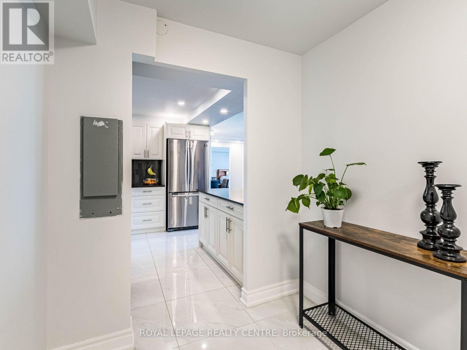 709 - 1320 Mississauga Valley Boulevard, Mississauga, Ontario  L5A 3R6 - Photo 29 - W12433330