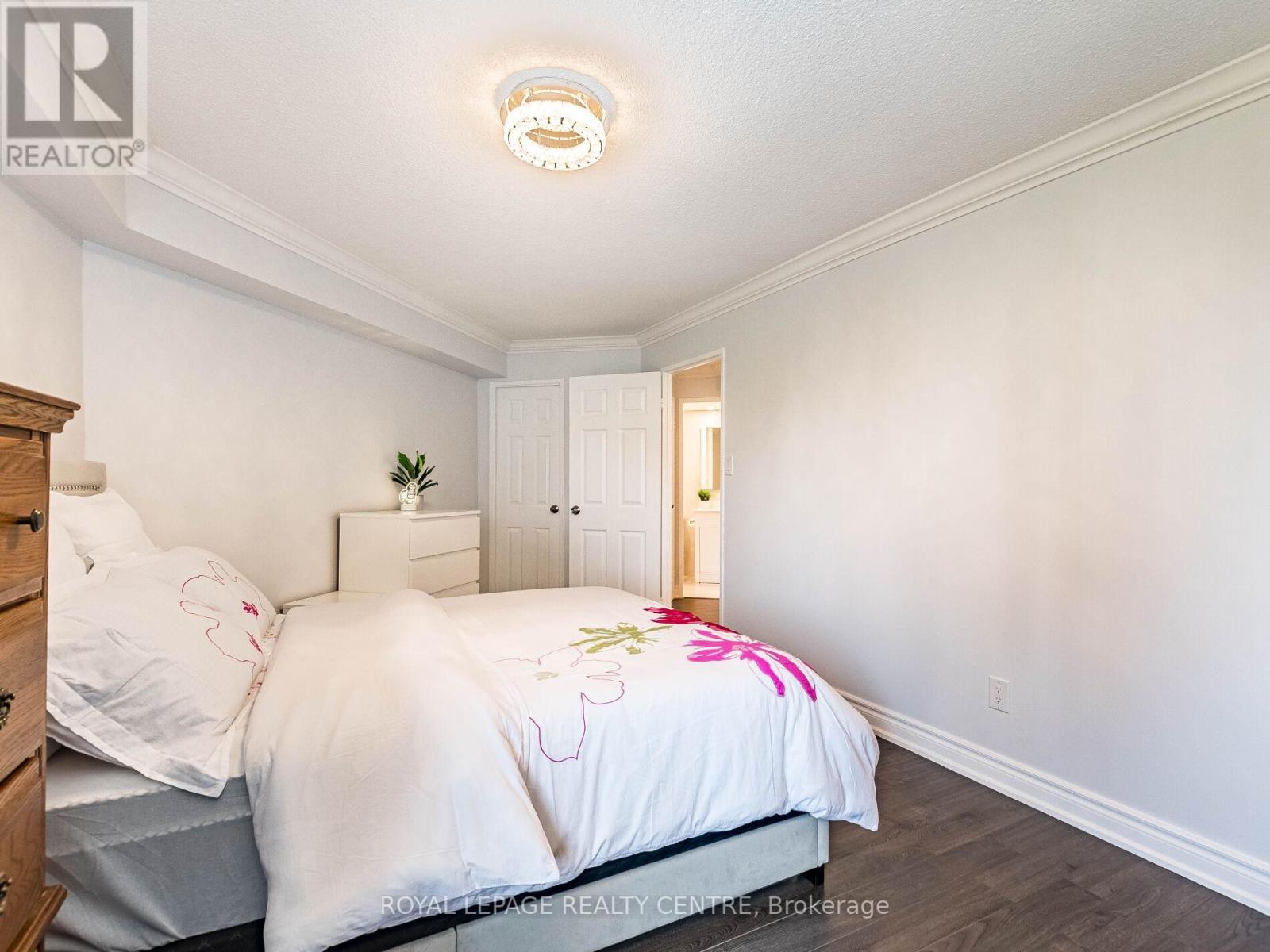 709 - 1320 Mississauga Valley Boulevard, Mississauga, Ontario  L5A 3R6 - Photo 31 - W12433330